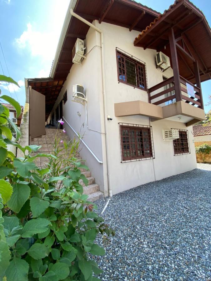 Apartamentos Vo Lela Bombinhas Kültér fotó